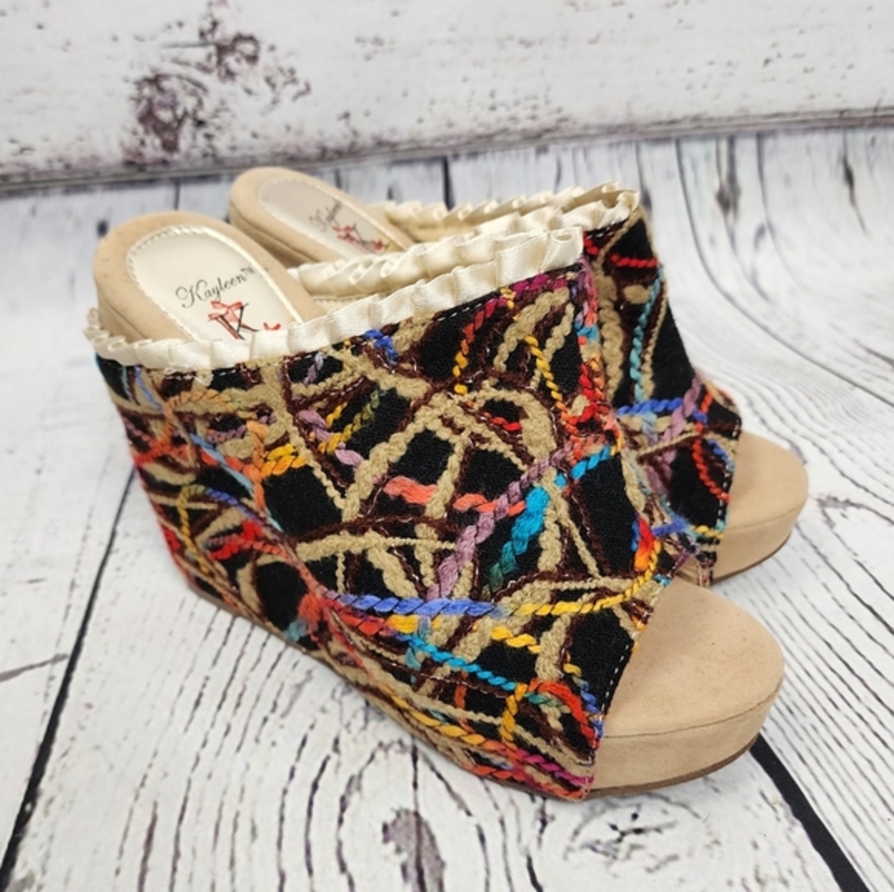 Kayleen by Los Angeles Wedges